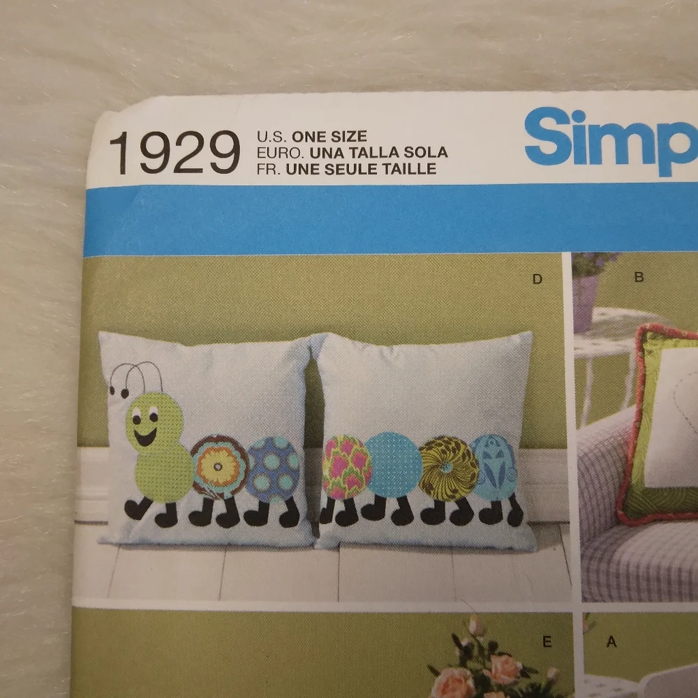 SIMPLICITY 1929 Appliqued Pillows With Fun Images And Variations